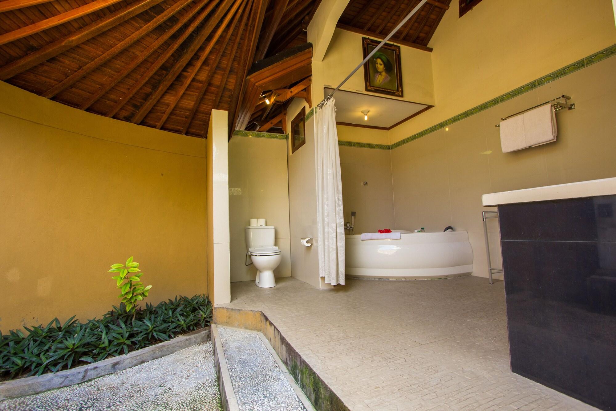 Resort Arya And Dive Center Amed (Bali)